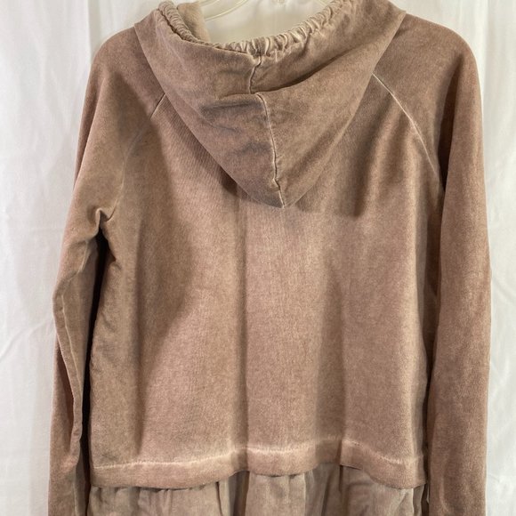 Made in Italy Light Brown Sequined Long Sleeve Hoodie Top NWOT Size Large - Picture 9 of 15